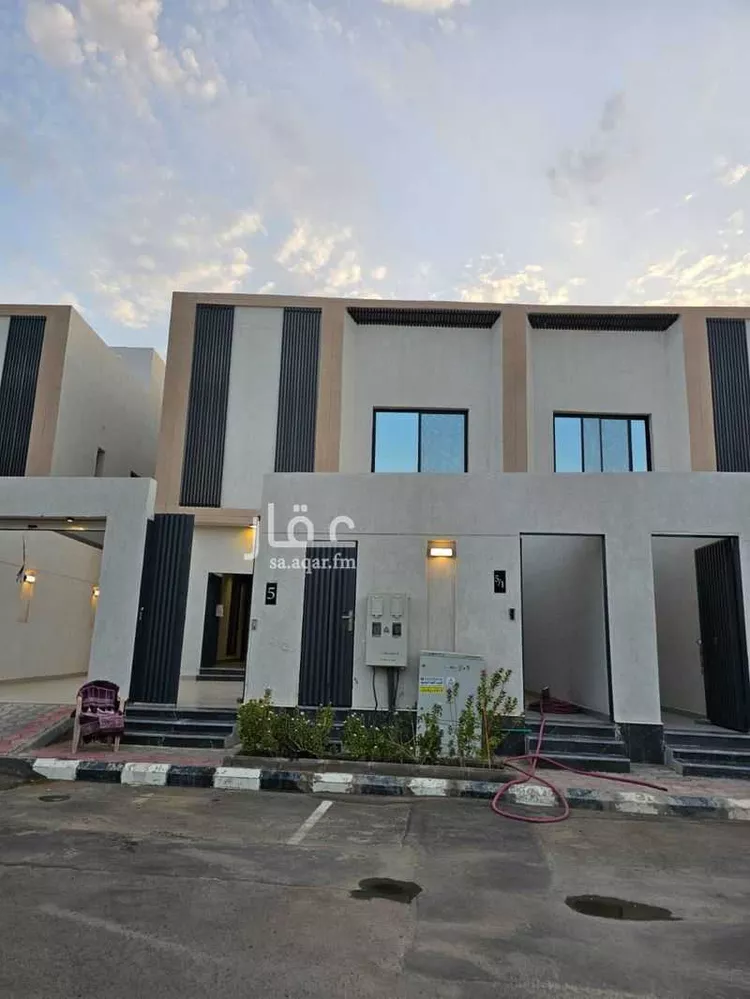 فيلا للبيع في شارع احمد بن ضياء الدين النبقالي, حي الصالحية, مدينة جدة, منطقة مكة المكرمة