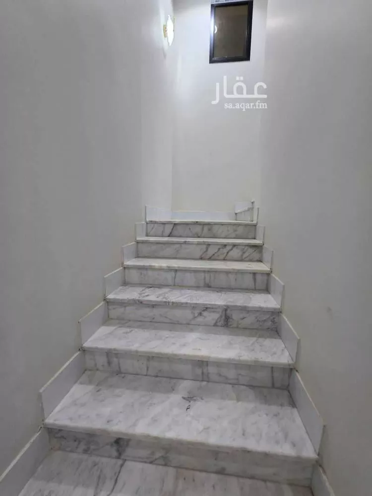 فيلا للبيع في شارع عجلون, حي الفروسية, مدينة جدة, منطقة مكة المكرمة 1 صورة