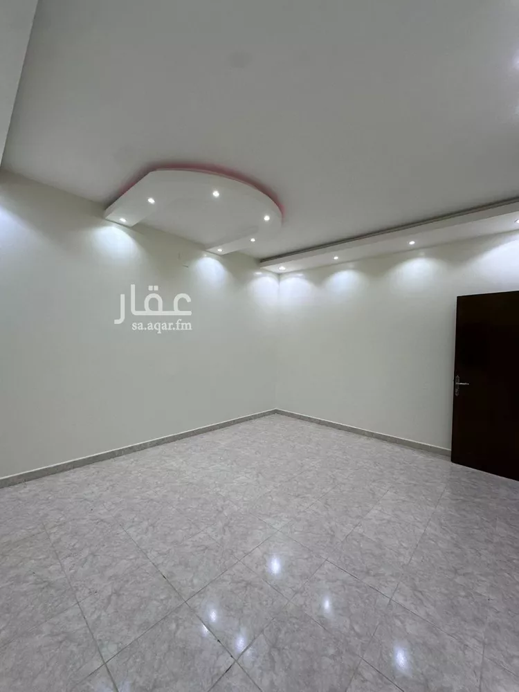 شقة للإيجار في شارع ينبع, حي ظهرة لبن, مدينة الرياض, منطقة الرياض
