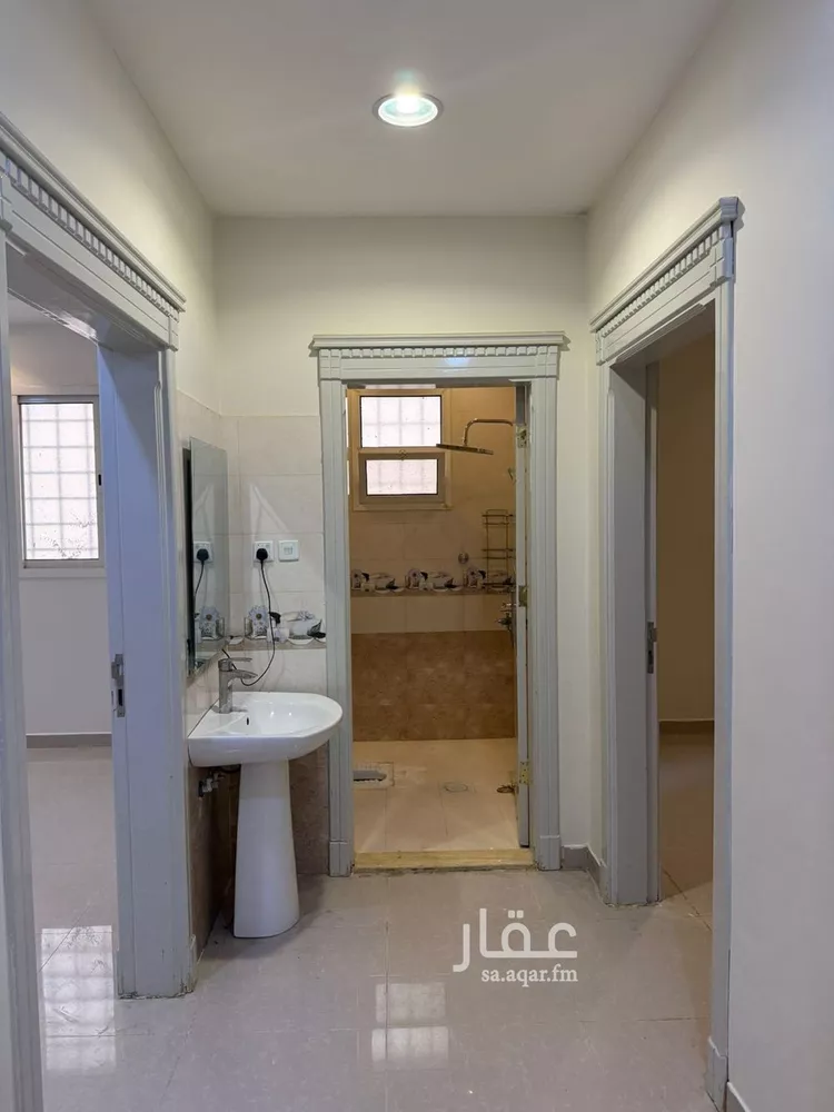 شقة للإيجار في شارع إسماعيل بن أبي الغنائم, حي المهدية, مدينة الرياض, منطقة الرياض 1 صورة