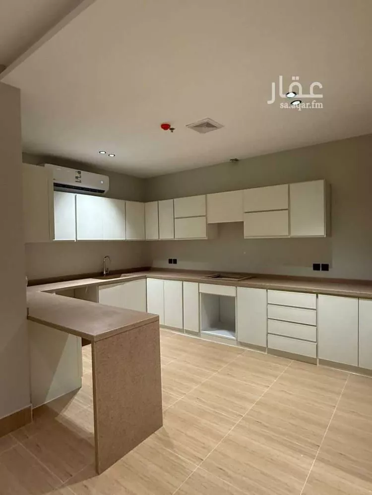 شقة للإيجار في شارع القرية العليا ، حي الحمراء ، الخبر ، الخبر