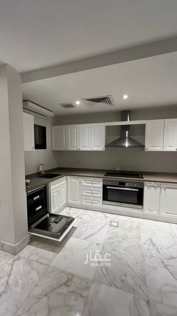 فيلا للإيجار في شارع القصر, حي العارض, مدينة الرياض, منطقة الرياض صورة 5