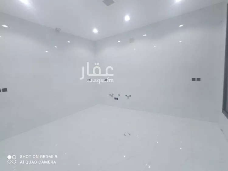 فيلا للبيع في شارع الوديان, حي ظهرة لبن, مدينة الرياض, منطقة الرياض صورة 4