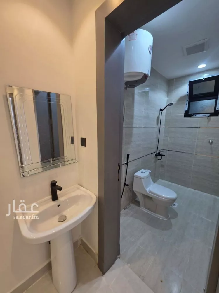 دور للبيع في شارع عفيف الدين ظهيرة, حي بدر, مدينة الرياض, منطقة الرياض صورة 4
