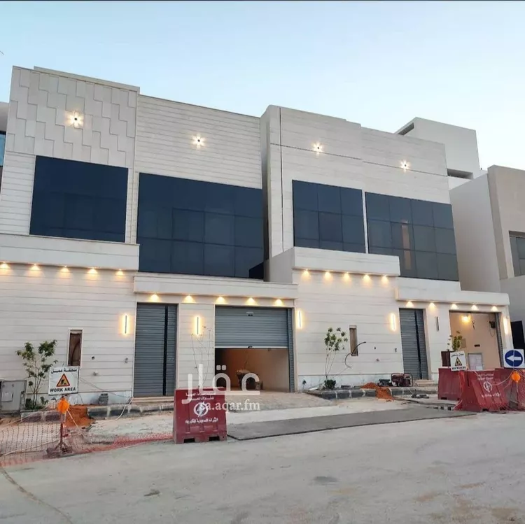 فيلا للبيع في شارع خالد بن نظلة الأسدي, حي العوالي, مدينة الرياض, منطقة الرياض