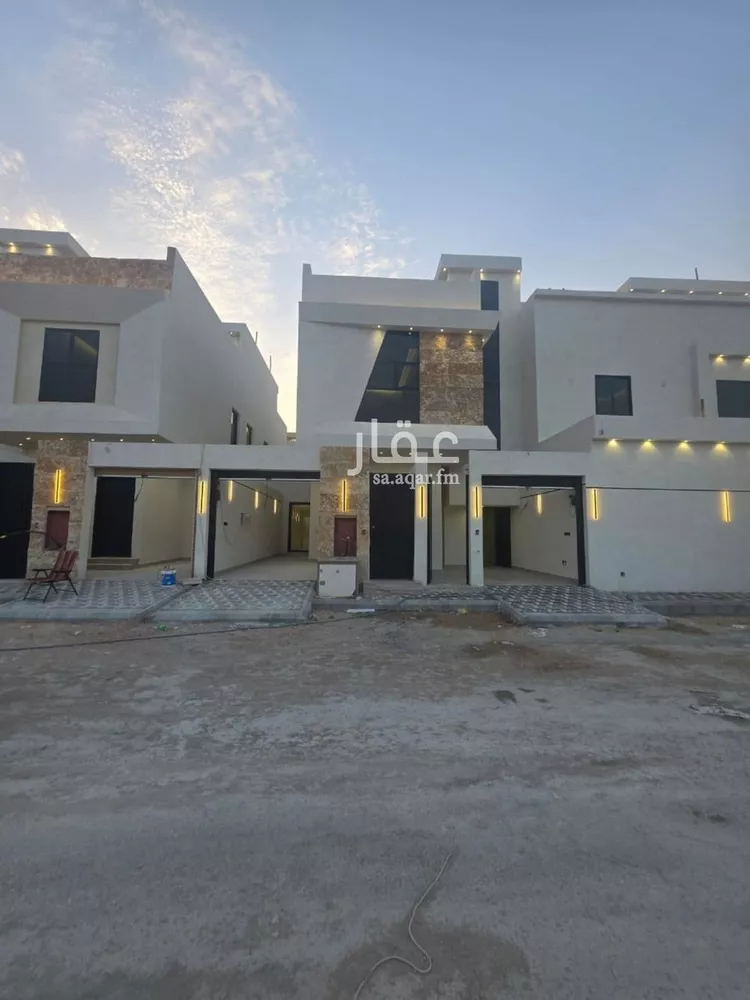 دور للبيع في شارع الحلة, حي ديراب, مدينة الرياض, منطقة الرياض