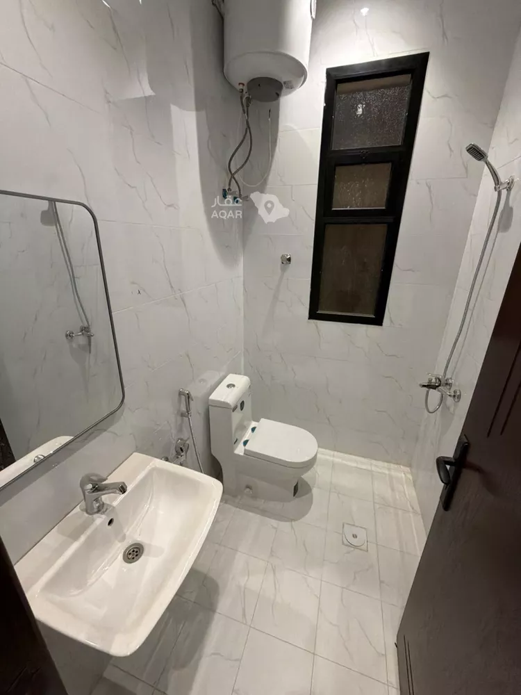 Floor for Sale in Riyadh An Nahdah 10