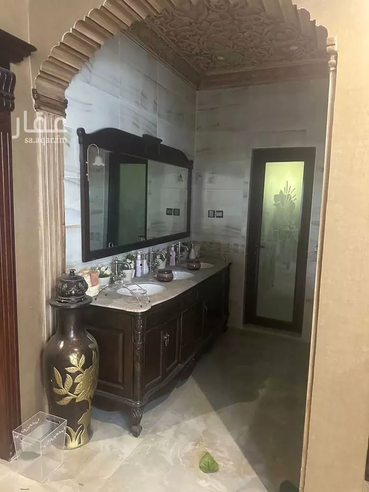 فيلا للإيجار في شارع الصحابة, حي النزهة, مدينة الدمام, المنطقة الشرقية صورة 5