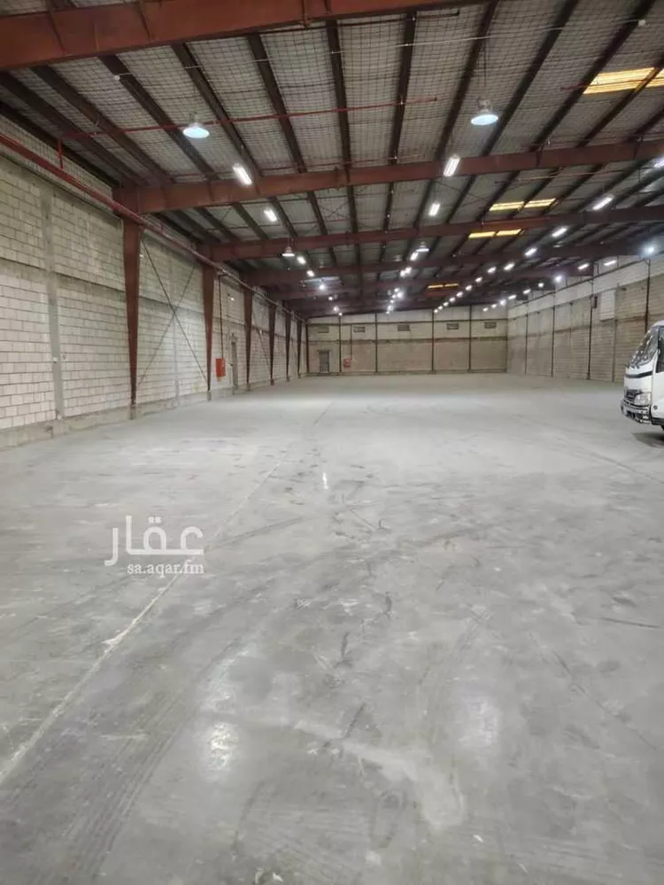 مستودع للإيجار في شارع اسعد بن سلامة الانصاري, حي العزيزية, مدينة الرياض, منطقة الرياض