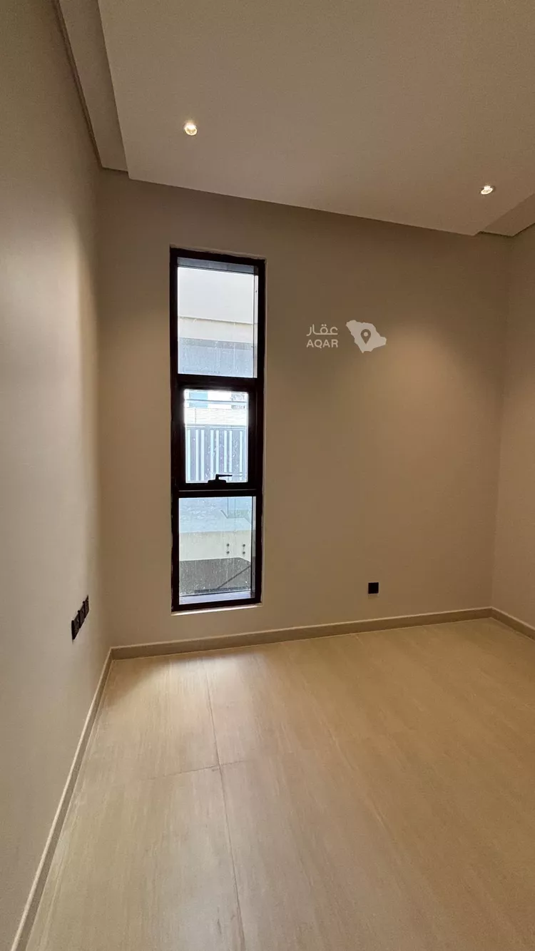 Floor for Sale in Riyadh Al Olaya 7