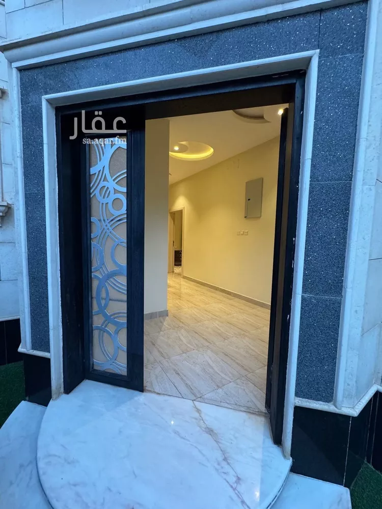 فيلا للبيع في شارع عبد الرحمن رقه, حي الرفيعة, مدينة بريدة, منطقة القصيم صورة 4