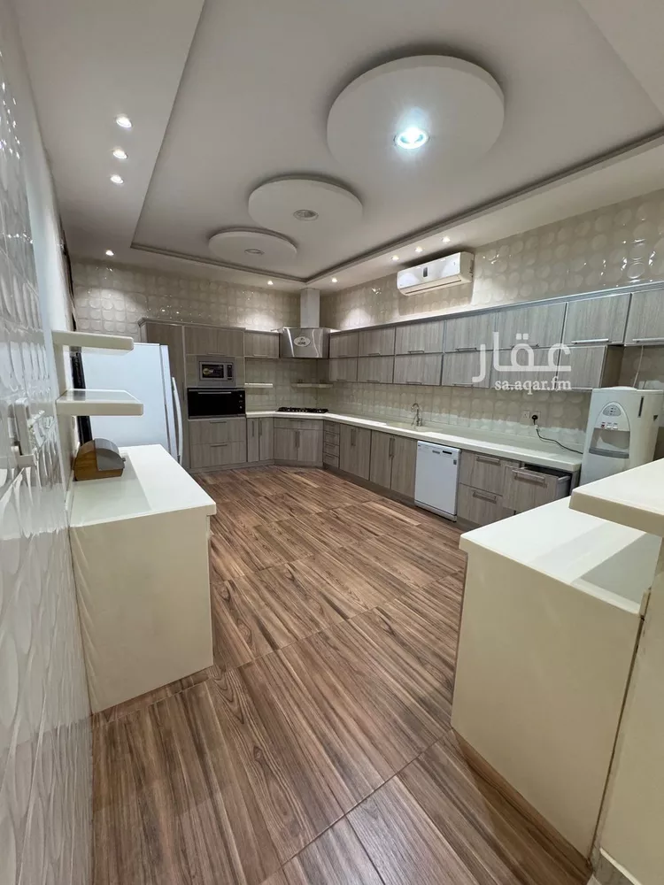 فيلا للبيع في شارع عبد الرحمن رقه, حي الرفيعة, مدينة بريدة, منطقة القصيم 9