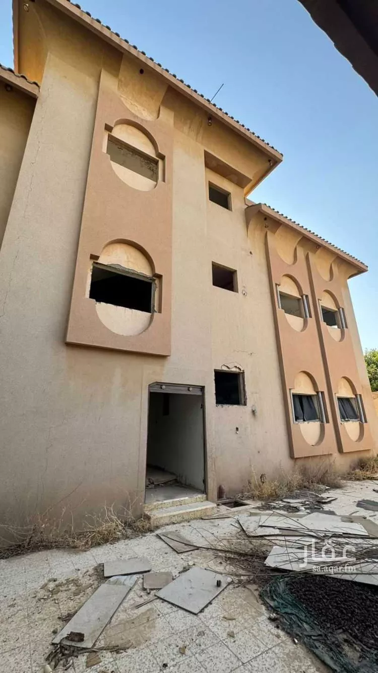 فيلا للبيع في شارع شهاب بن حلزة, حي الرفيعة, مدينة بريده, منطقة القصيم صورة 5