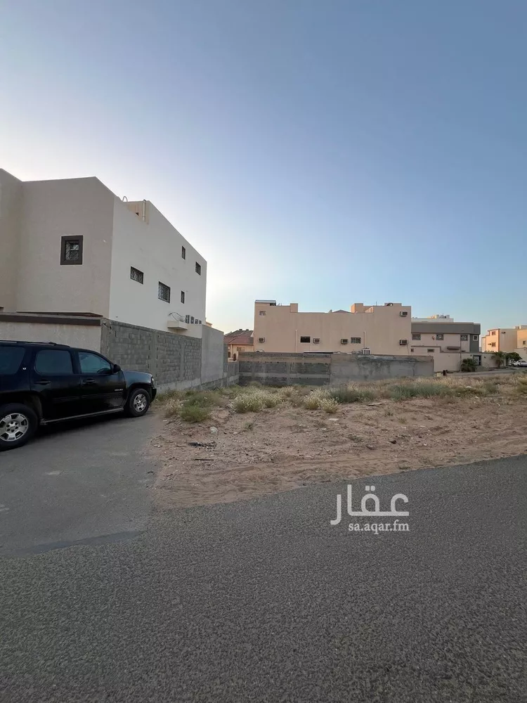 أرض للبيع في شارع ابن مزاحم, حي الوسيطاء, مدينة بريدة, منطقة القصيم