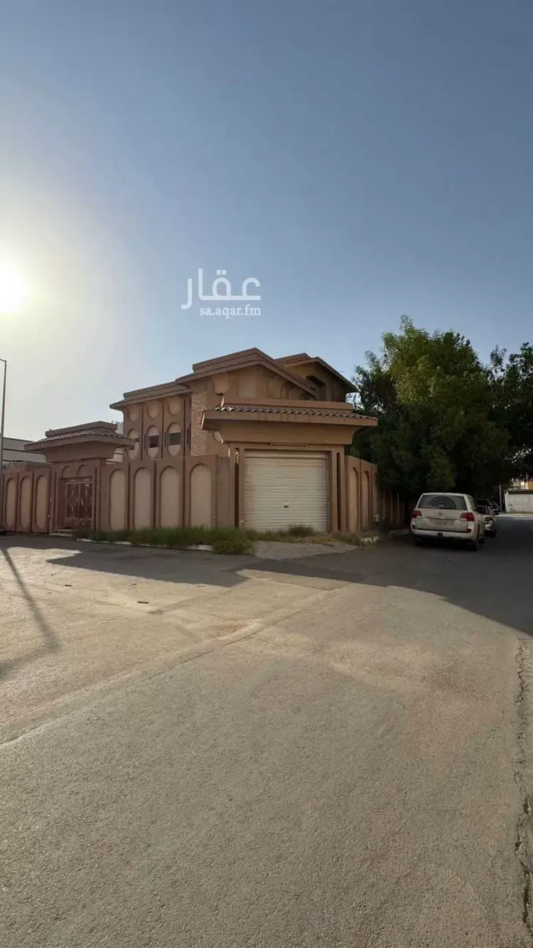 فيلا للبيع في شارع شهاب بن حلزة, حي الرفيعة, مدينة بريده, منطقة القصيم صورة 3