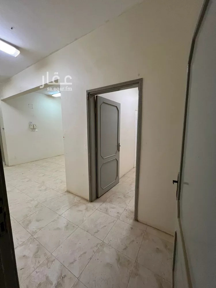 دور للإيجار في شارع عبد الرحمن القصري, حي الرفيعة, مدينة بريدة, منطقة القصيم صورة 3
