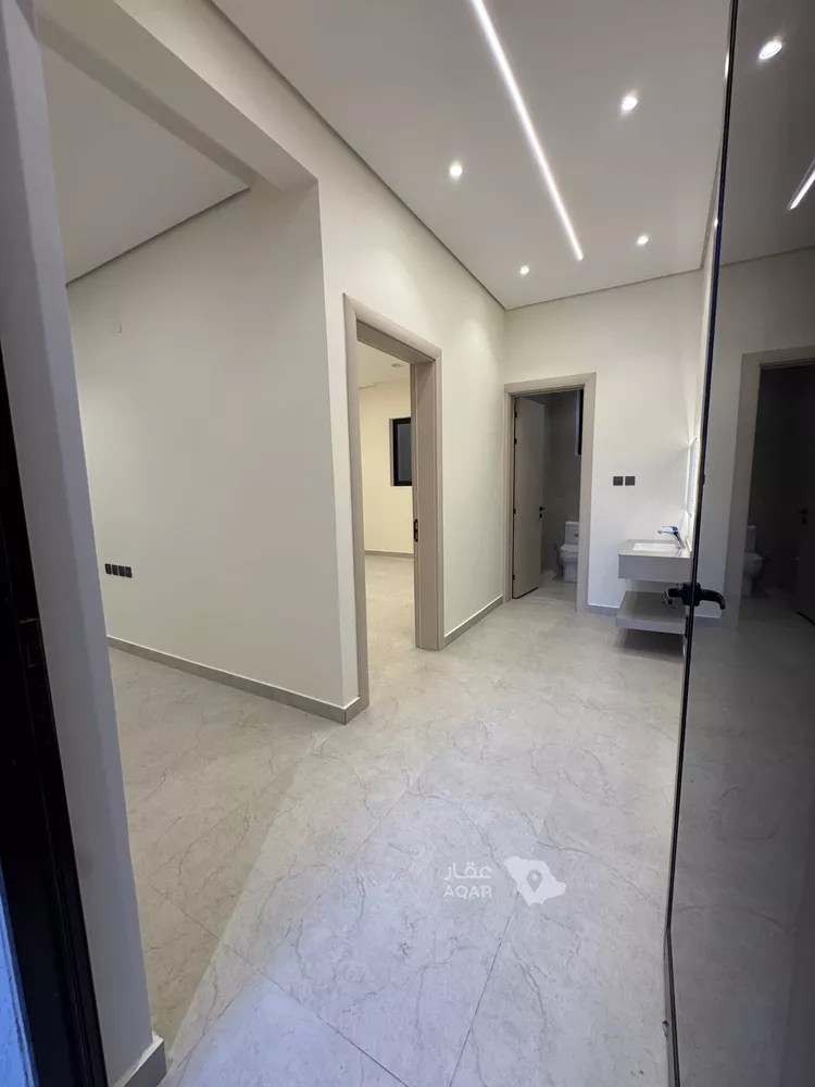 Villa for Sale in Buraydah Al Matar Al Qadim 16