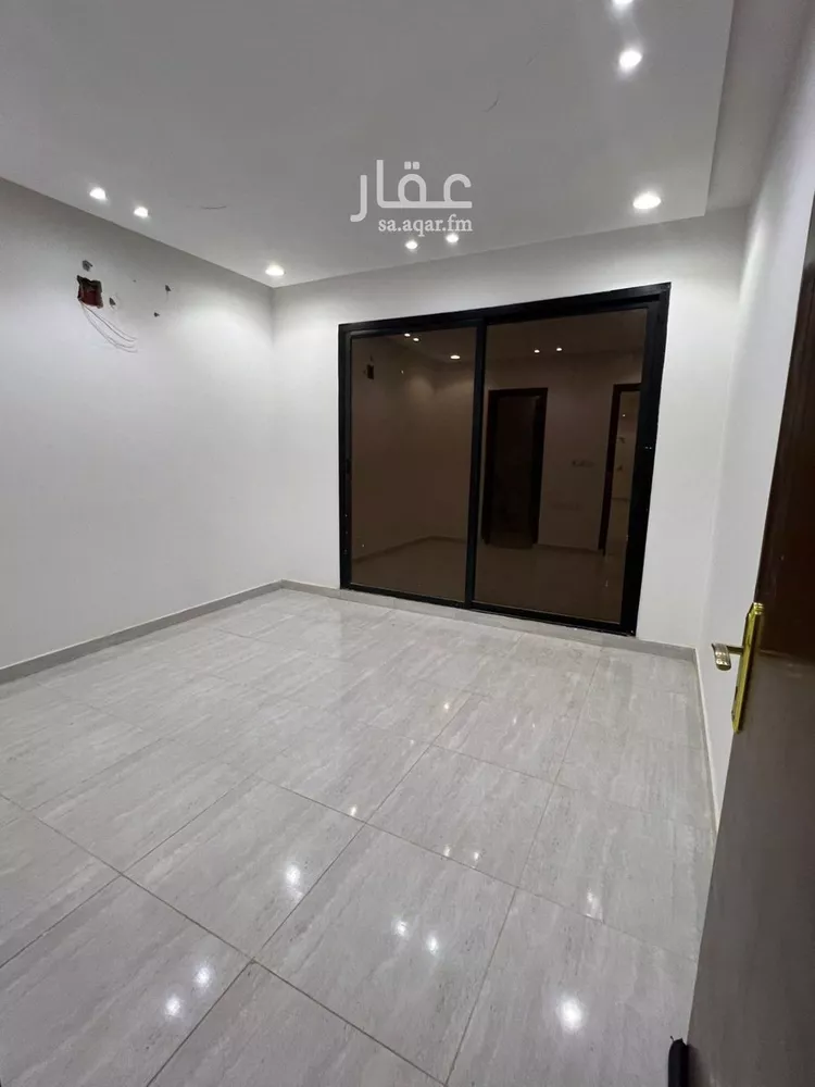 دور للإيجار في شارع إسماعيل بن مبارك, حي بدر, مدينة الرياض, منطقة الرياض صورة 2