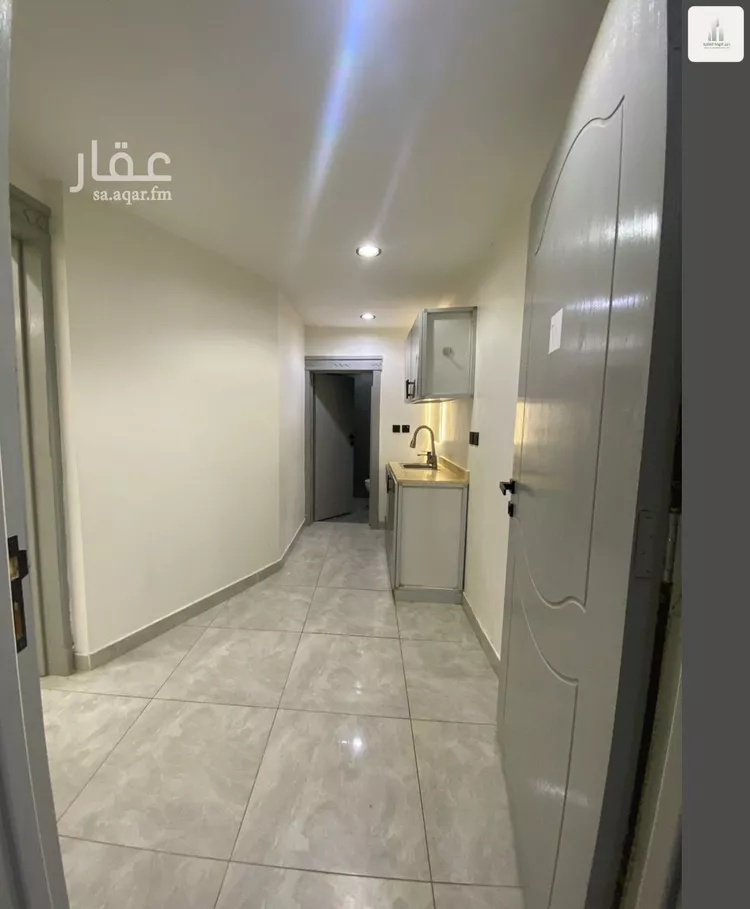 شقة للإيجار في شارع الشيخ صالح بن عبدالعزيز بن عبدالرحمن, حي السويدي الغربي, مدينة الرياض, منطقة الرياض صورة 4
