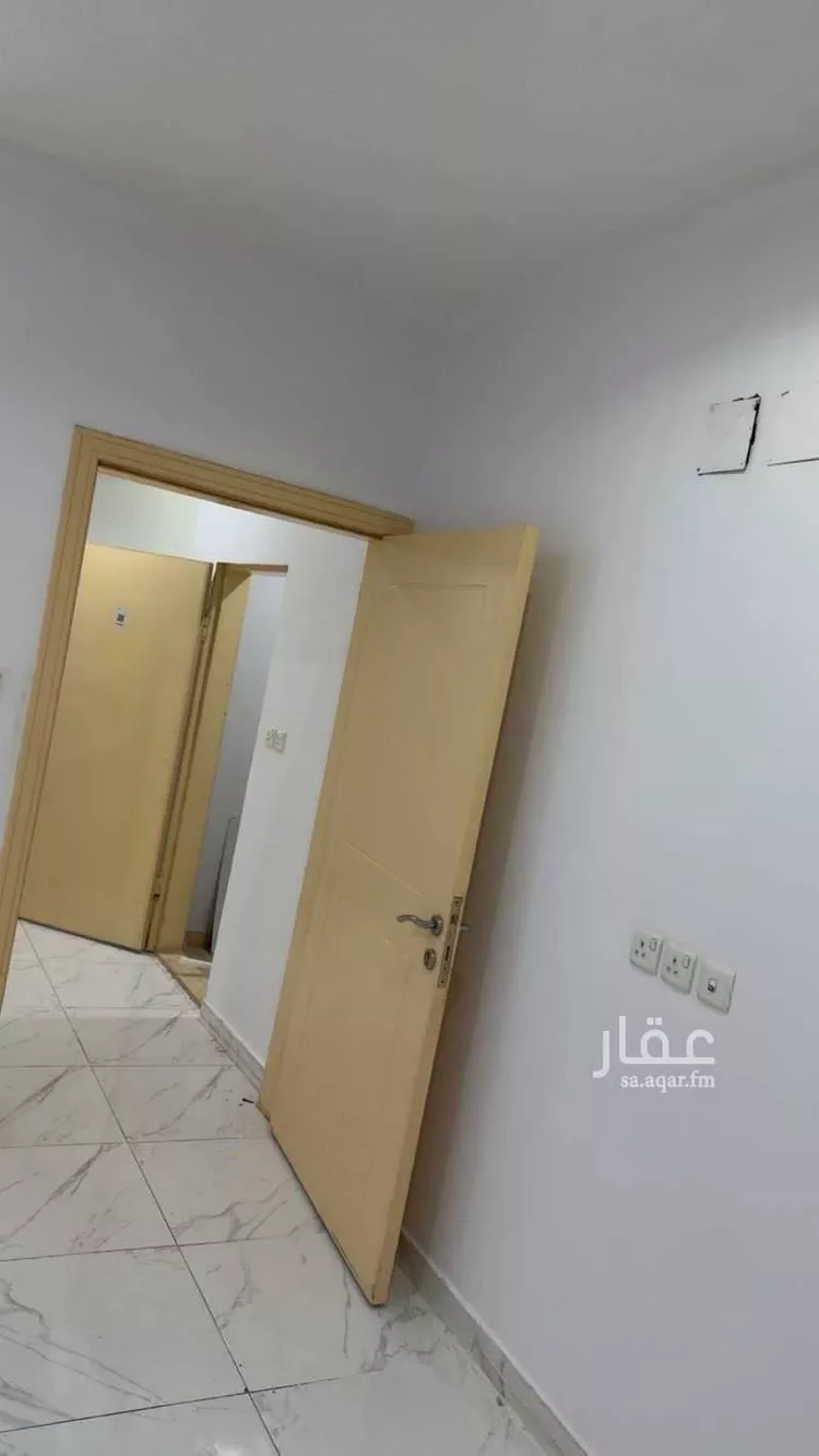 شقة للإيجار في شارع العماد بن كثير ، حي احد ، الرياض ، منطقة الرياض 1 صورة