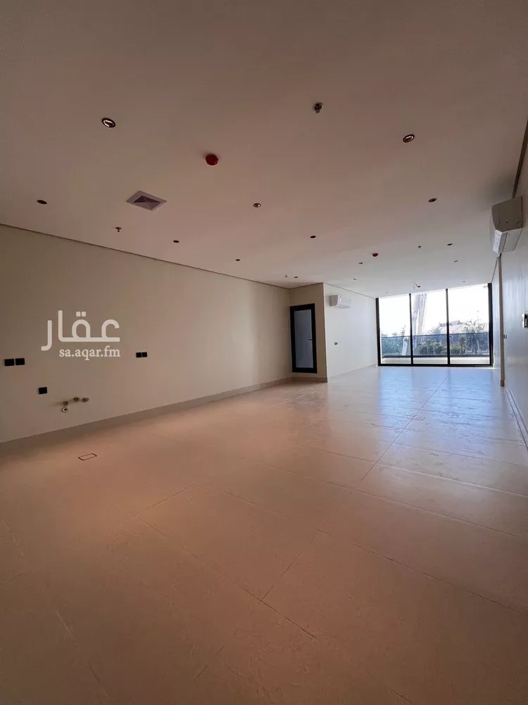 شقة للبيع في شارع الملك عبد الله بن عبدالعزيز, حي الشاطئ الغربي, مدينة الدمام, المنطقة الشرقية صورة 2