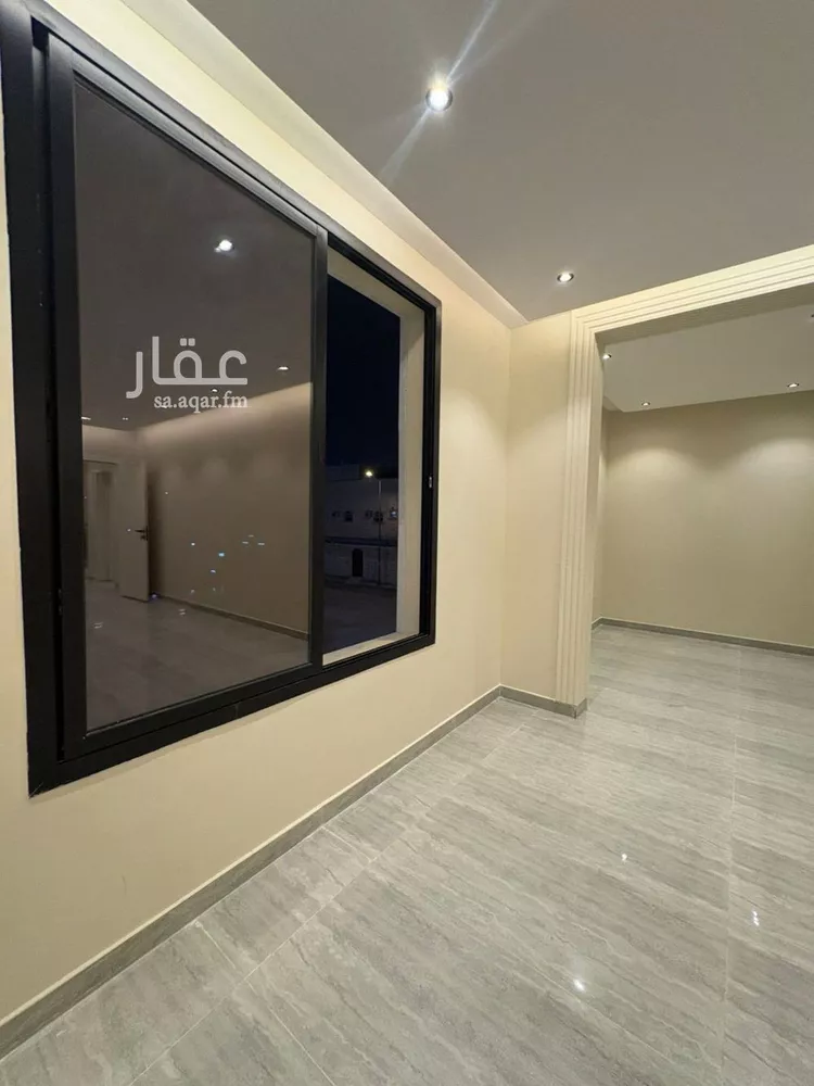 فيلا للبيع في شارع عبدالكريم الديناري, حي العريجاء الغربي, مدينة الرياض, منطقة الرياض صورة 4