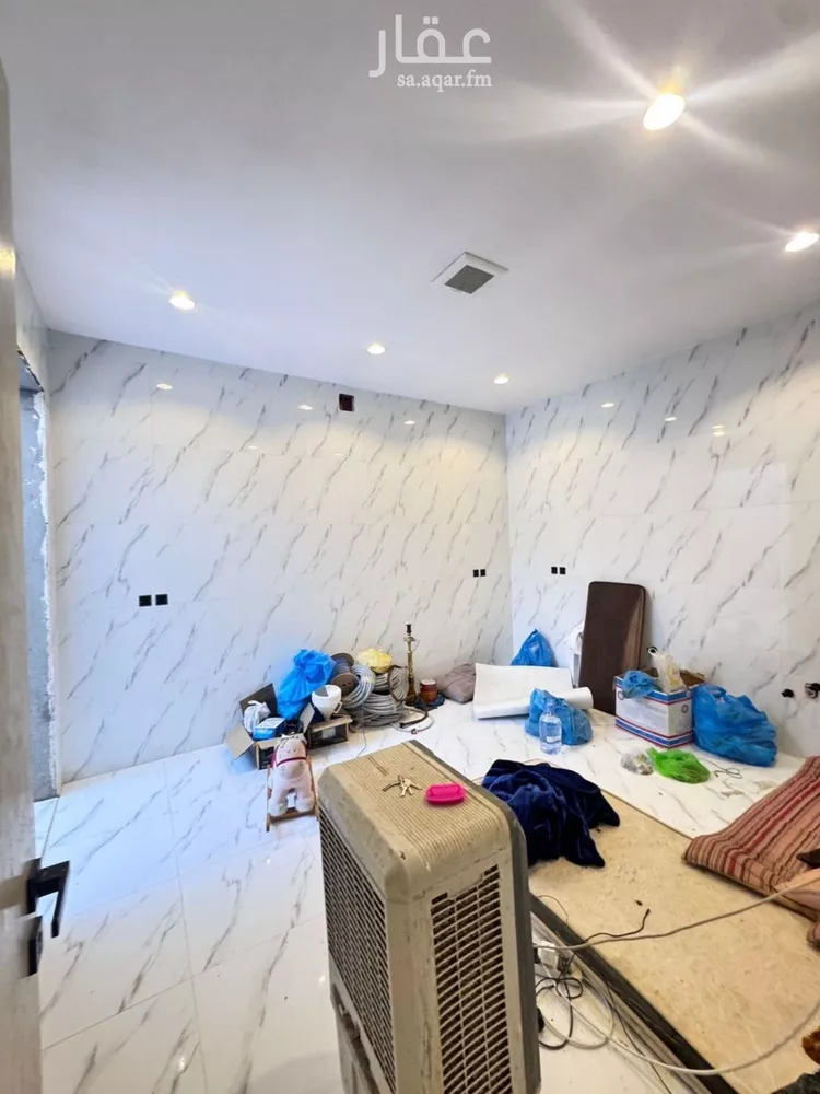 فيلا للبيع في شارع رقم 166, حي ظهرة لبن, مدينة الرياض, منطقة الرياض صورة 4