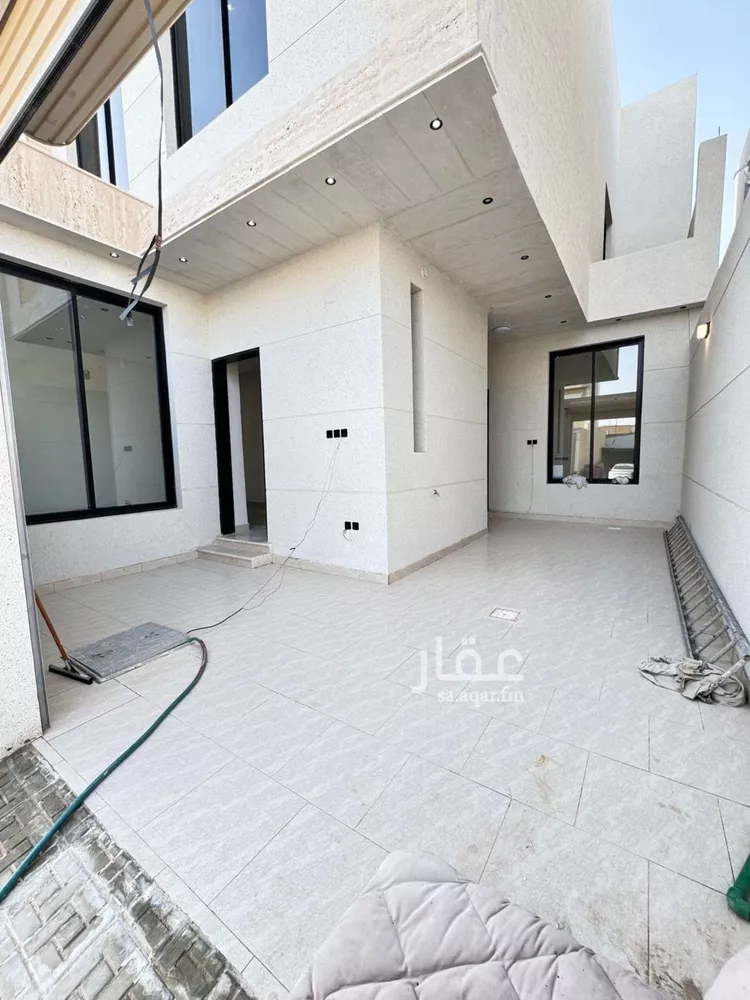 فيلا للبيع في شارع عروس الرمال, حي العريجاء الغربي, مدينة الرياض, منطقة الرياض صورة 2