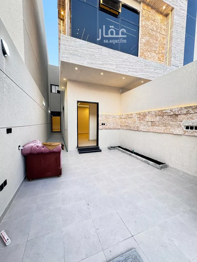 دور للبيع في شارع عمر الكردي, حي العوالي, مدينة الرياض, منطقة الرياض صورة 2