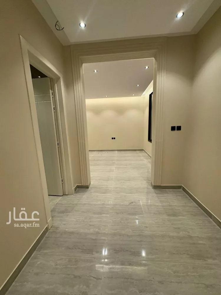 فيلا للبيع في شارع عبدالكريم الديناري, حي العريجاء الغربي, مدينة الرياض, منطقة الرياض صورة 3