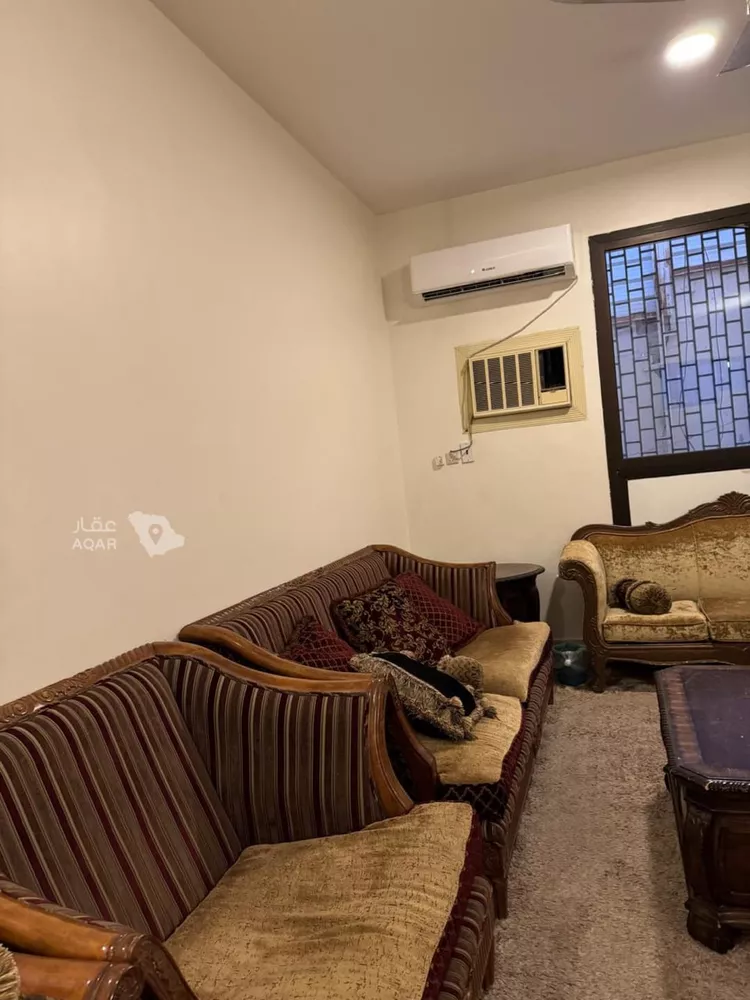 فيلا للبيع في حي الصالحية, مدينة عنيزة, منطقة القصيم 3