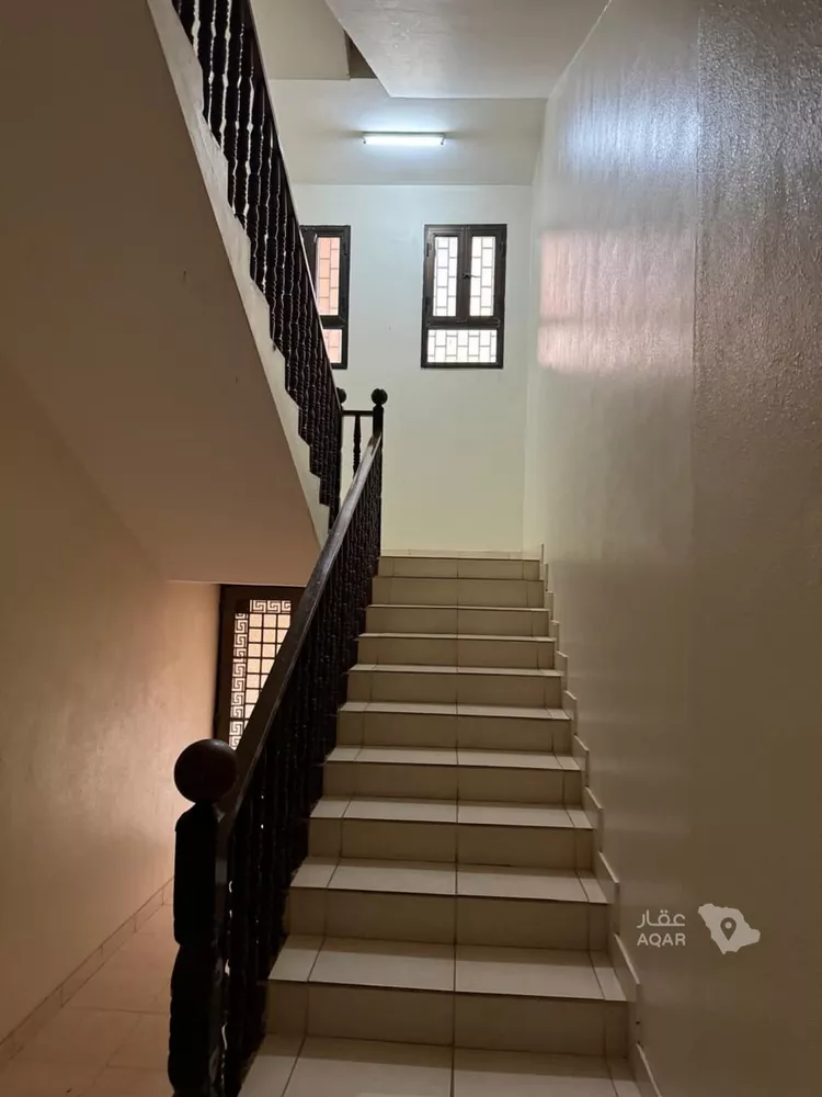 فيلا للبيع في حي الصالحية, مدينة عنيزة, منطقة القصيم 4