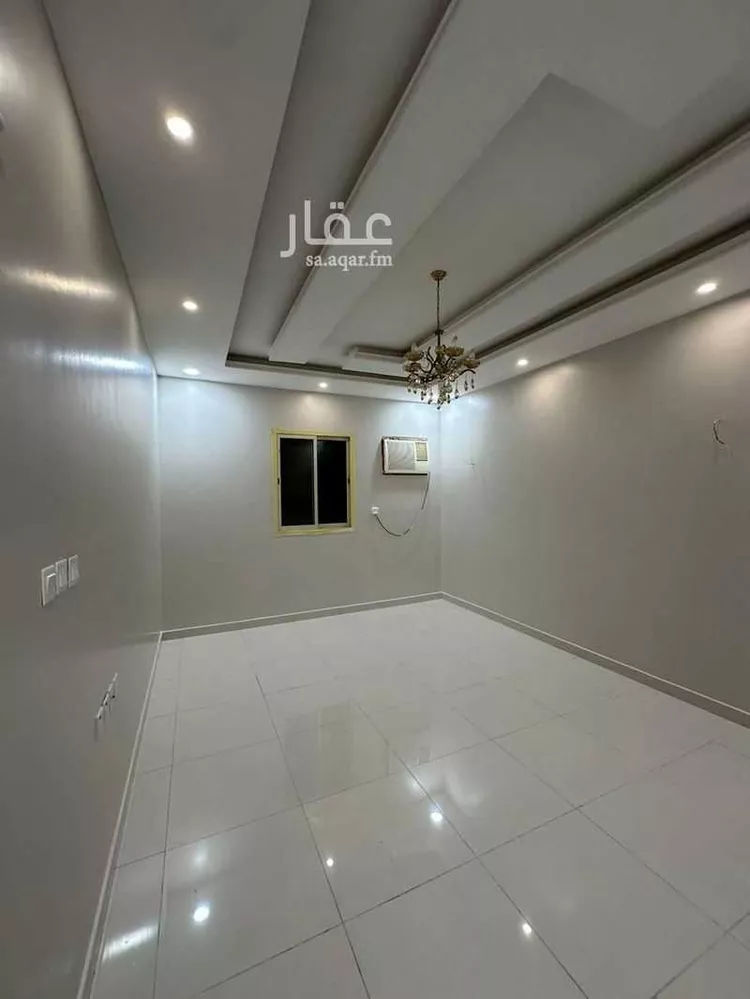 شقة للبيع في شارع الطرائفي, حي الشاطئ, مدينة جازان, منطقة جازان