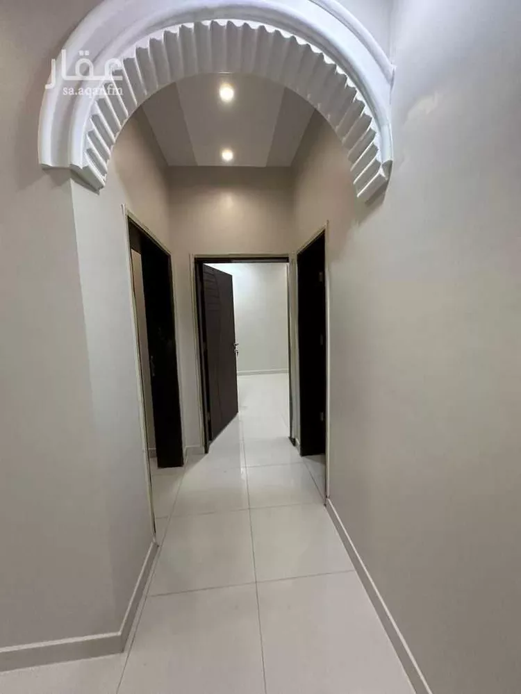 شقة للبيع في شارع الطرائفي, حي الشاطئ, مدينة جازان, منطقة جازان صورة 3