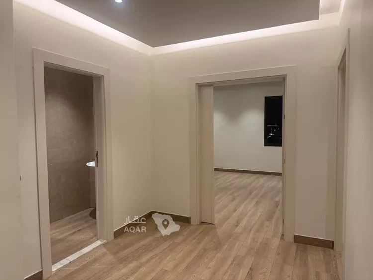 Building for Rent in Jeddah Al Faisaliah 10