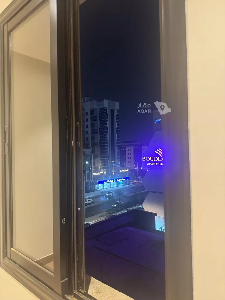 Building for Rent in Jeddah Al Faisaliah 7