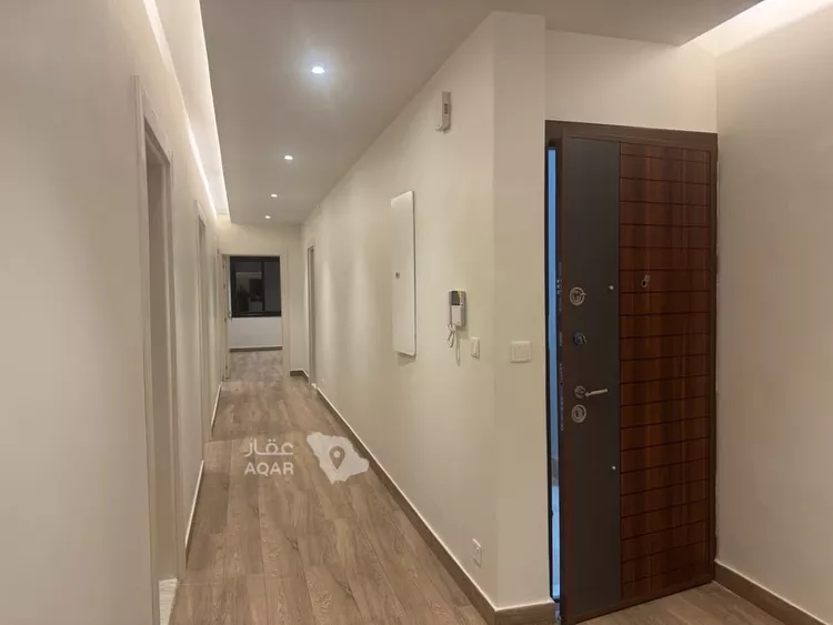 Building for Rent in Jeddah Al Faisaliah 18