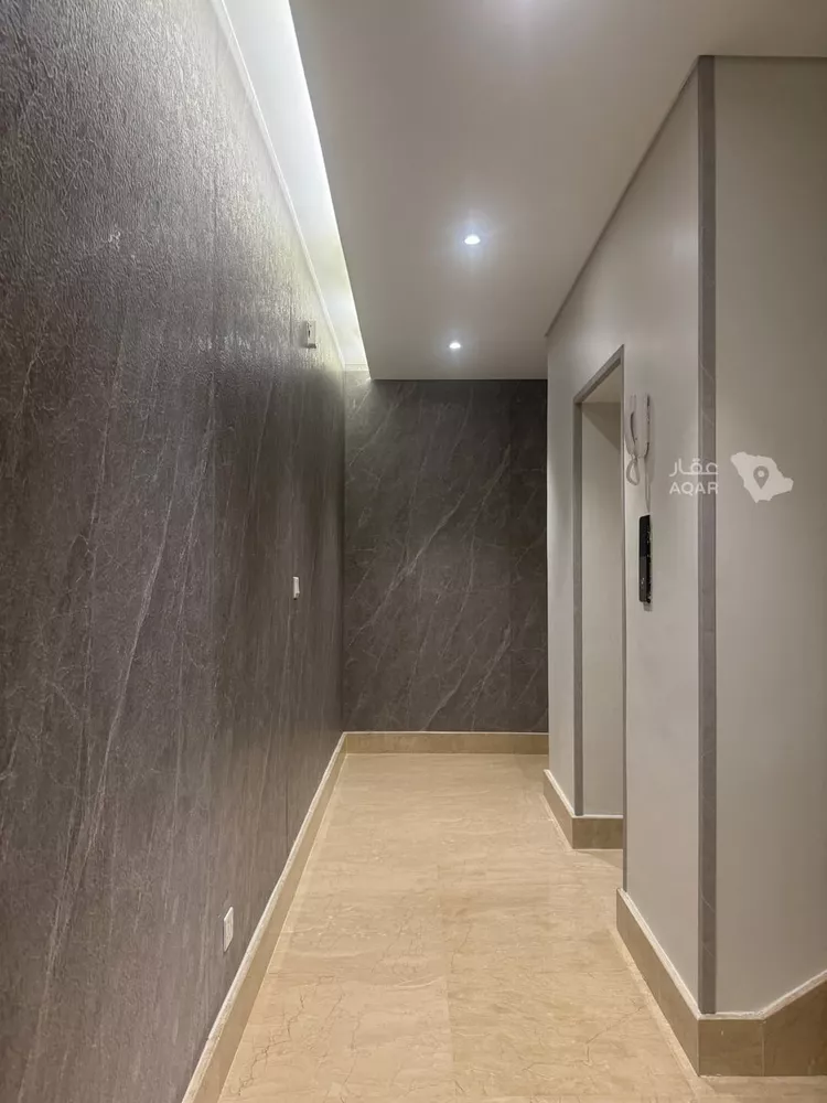 Building for Rent in Jeddah Al Faisaliah 2