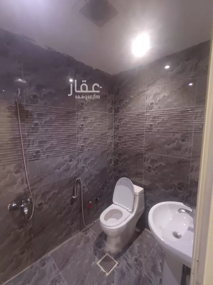 شقة للإيجار في شارع الامير مقرن بن عبدالعزيز, حي المرسلات, مدينة الرياض, منطقة الرياض صورة 5