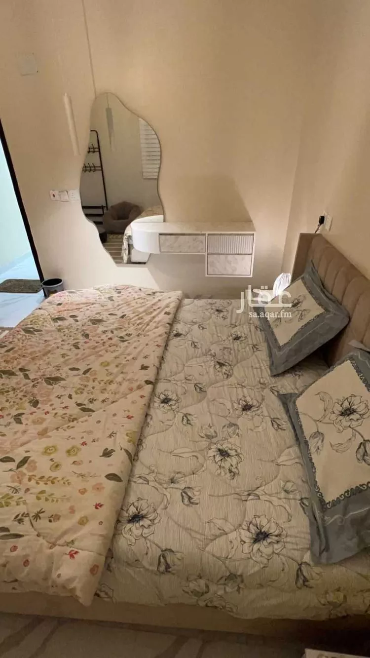 شقة مفروشة للحجز في طريق الامام عبدالرحمن بن فيصل, حي النظيم, تبوك صورة 2