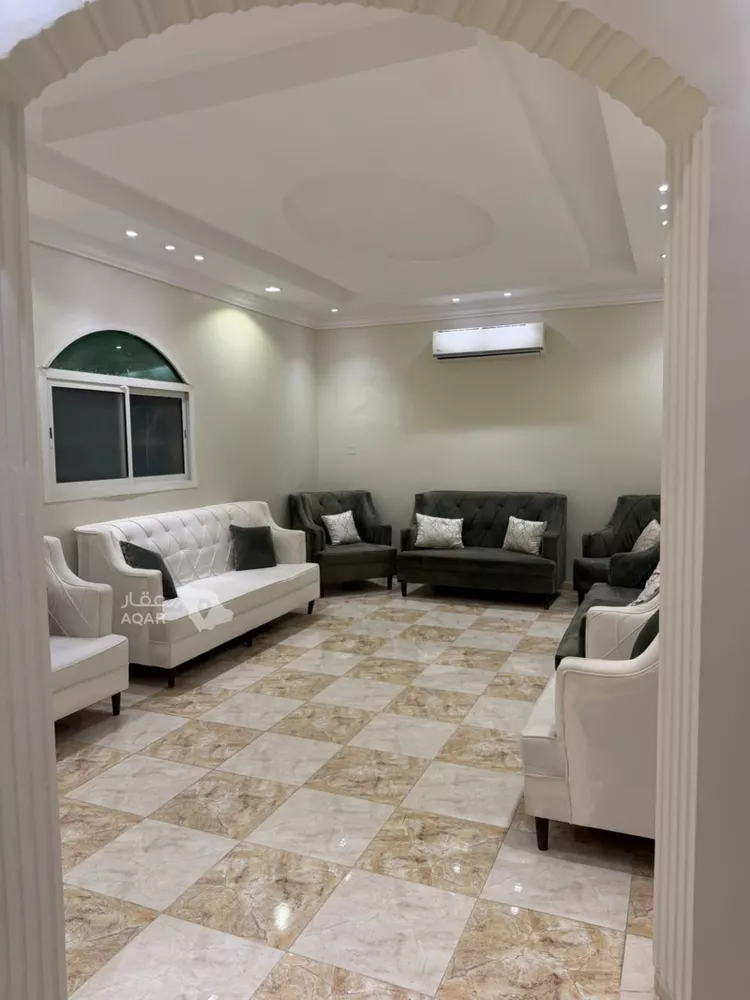 Floor for Rent in Riyadh Ar Rimal 10