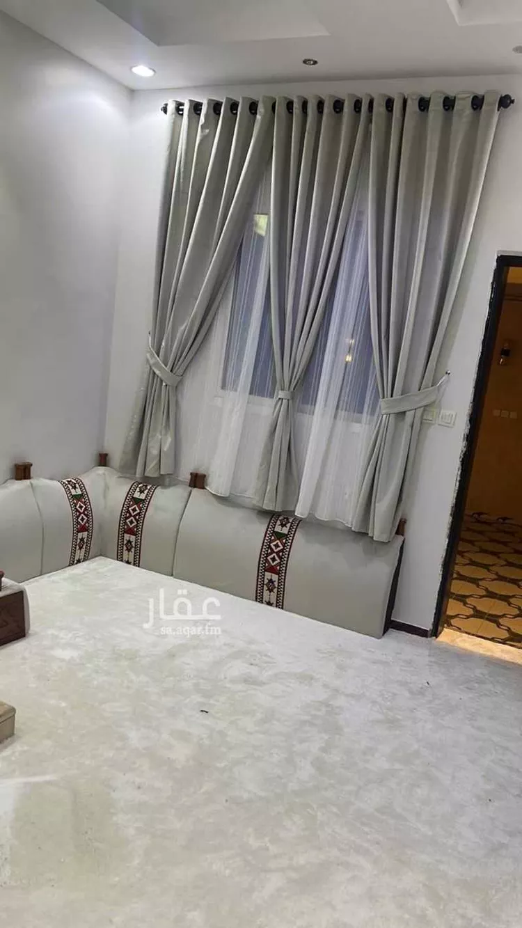 فيلا للإيجار في شارع حسن حسني عبدالوهاب, حي الرمال, مدينة الرياض, منطقة الرياض صورة 4