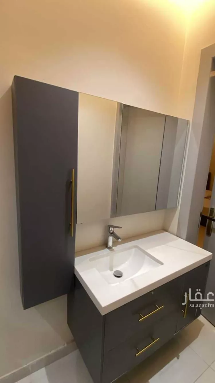 شقة للإيجار في شارع اوس ابن الصامت ابن قيس, حي الرصراص 1, مدينة خميس مشيط, منطقة عسير صورة 5