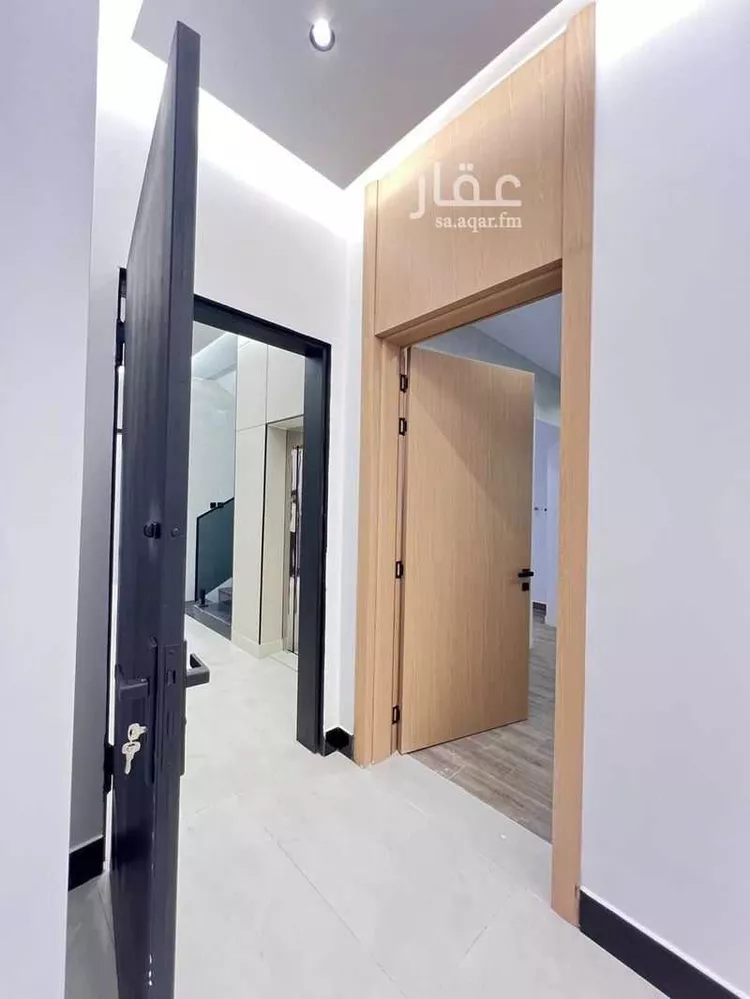 دور للبيع في شارع عوف ابن عفراء, حي الهدا, مدينة المزاحمية, منطقة الرياض 9
