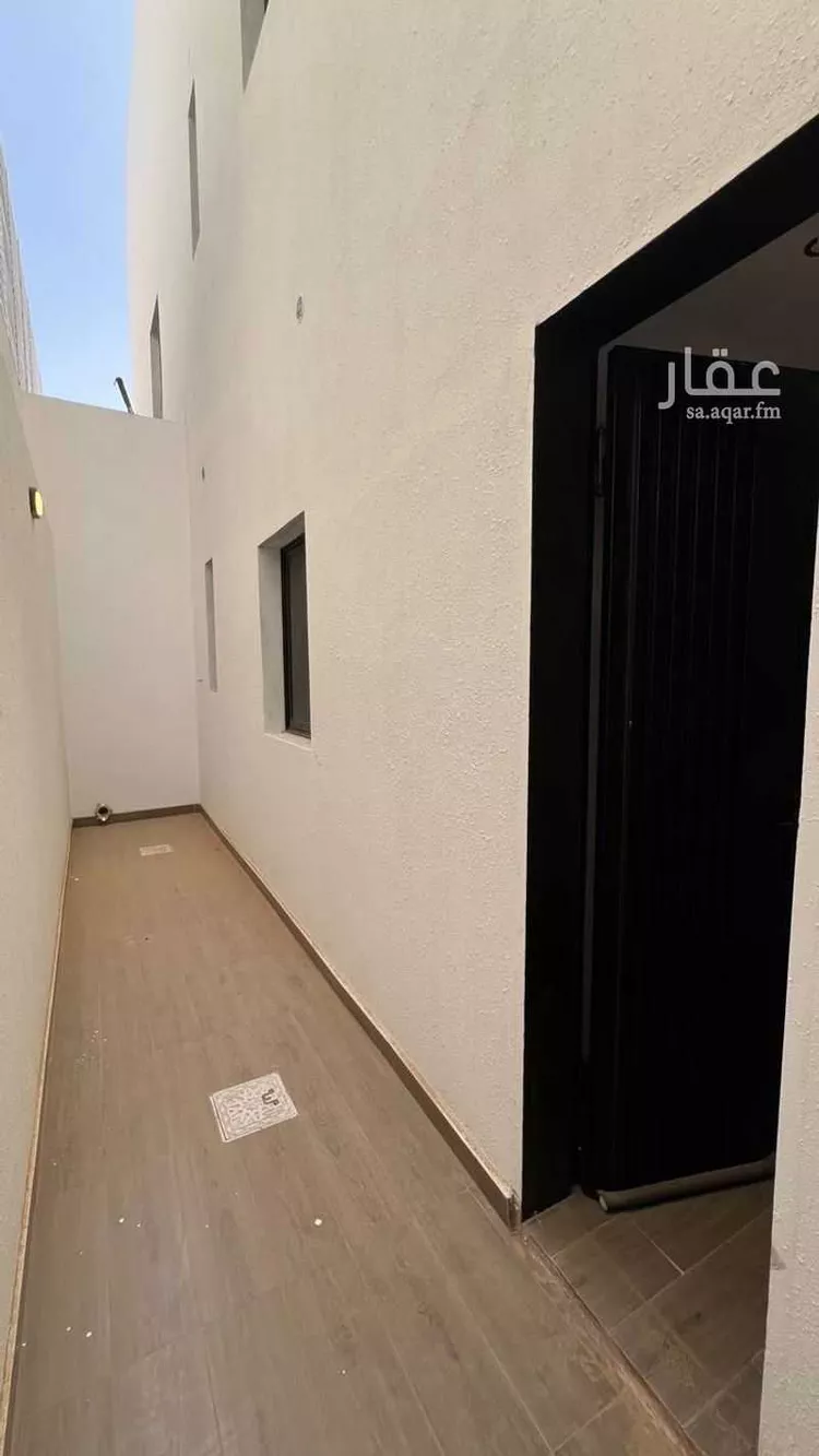Floor for Sale in Al Muzahimiyah Al Hada 16