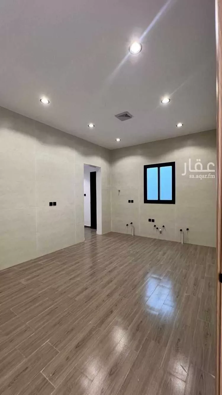 Floor for Sale in Al Muzahimiyah Al Hada 10