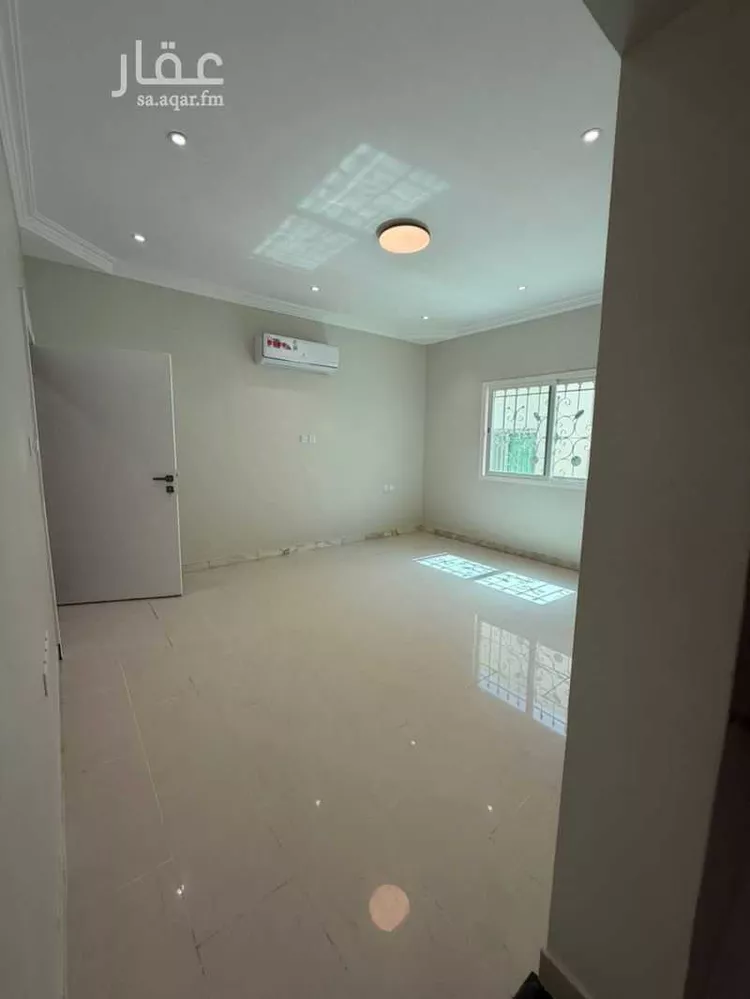 شقة للإيجار في شارع حسين الغيثي ، حي الغدير ، الرياض ، منطقة الرياض صورة 4