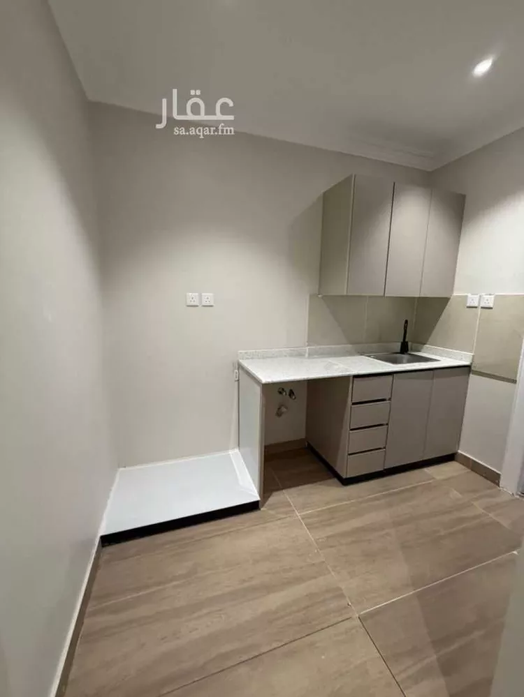 شقة للإيجار في شارع حسين الغيثي ، حي الغدير ، الرياض ، منطقة الرياض صورة 5