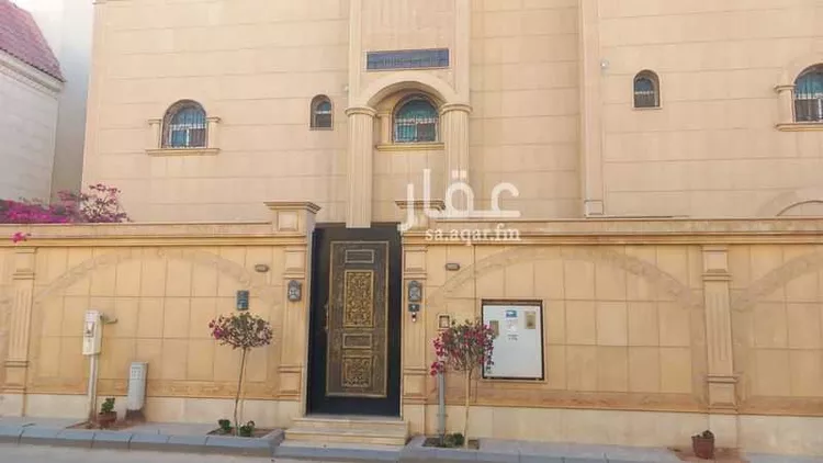 فيلا للبيع في شارع الدوالة, الربوة, الرياض