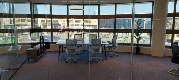 مكتب تجاري للإيجار في شارع سعود بن عبدالعزيز بن محمد الفرعي, حي المرسلات, مدينة الرياض, منطقة الرياض صورة 3